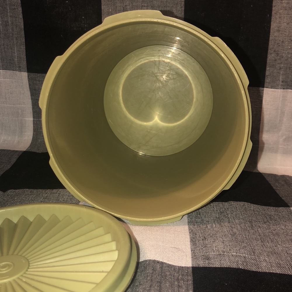 Sale 💚 Vintage Pea / Olive Green Tupperware Canister Storage Container - Picture 4 of 5